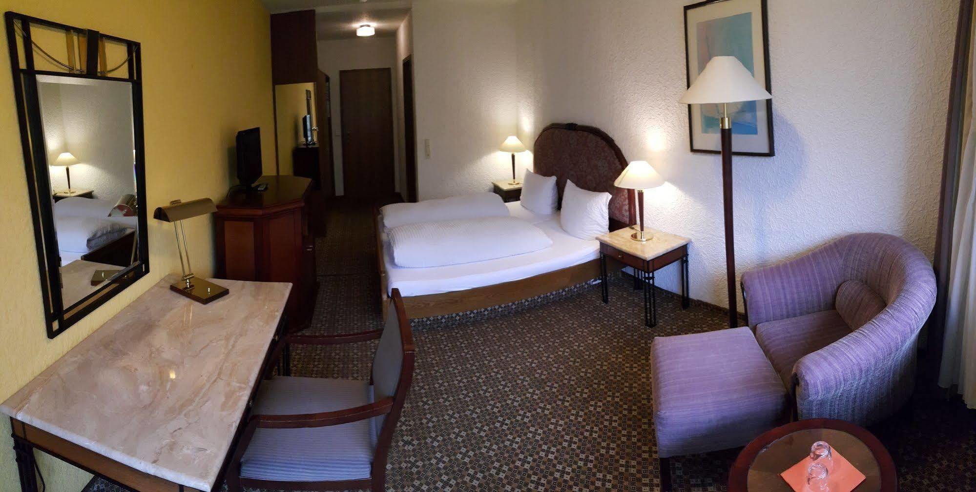 Hotel Moselkern Exterior photo